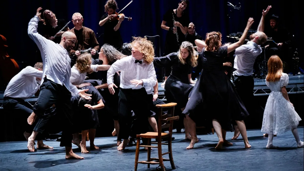 Dancers and musicians performing MÁM, photographed by Ros Kavanagh