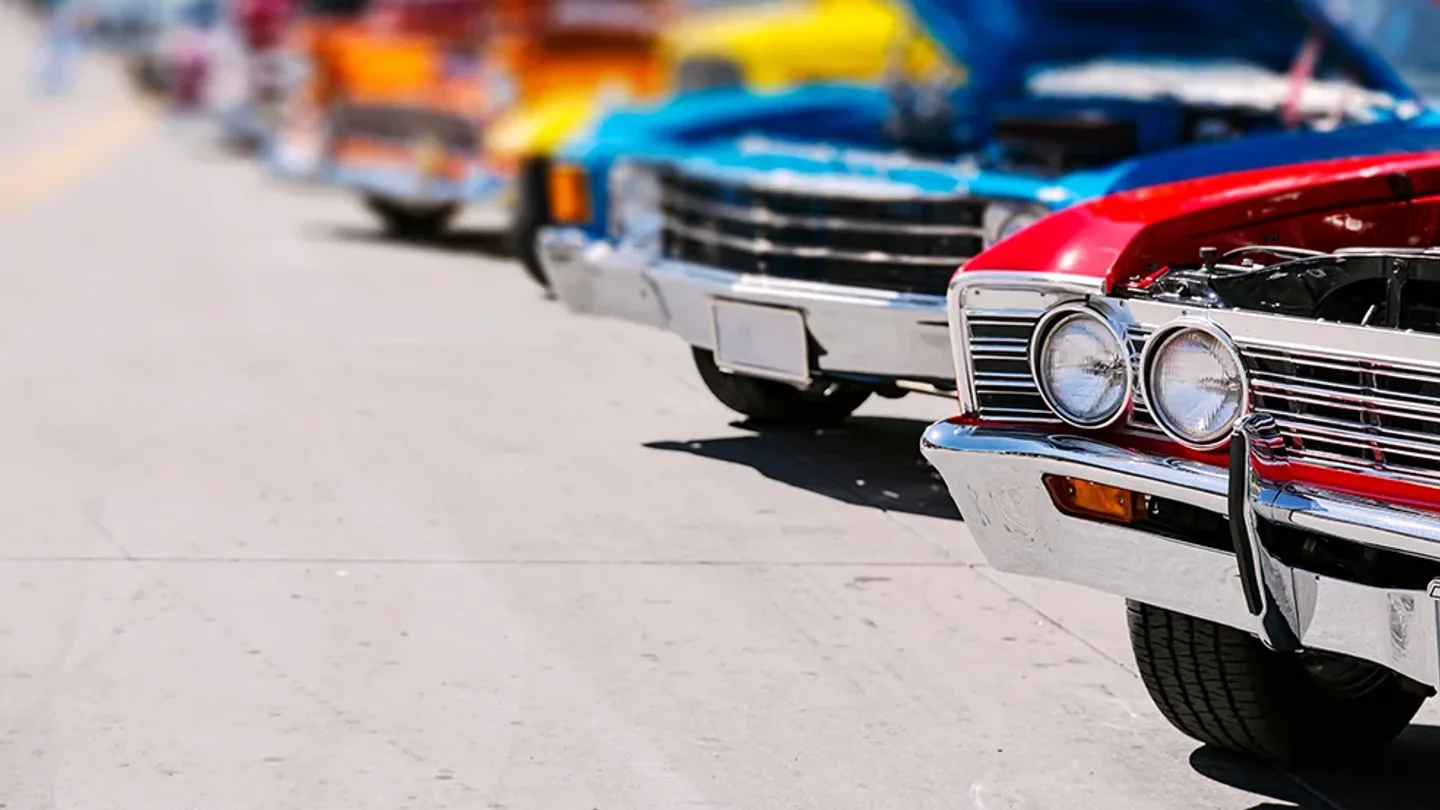 Custom cars displayed at the Meat & Grease Ottawa Car Show