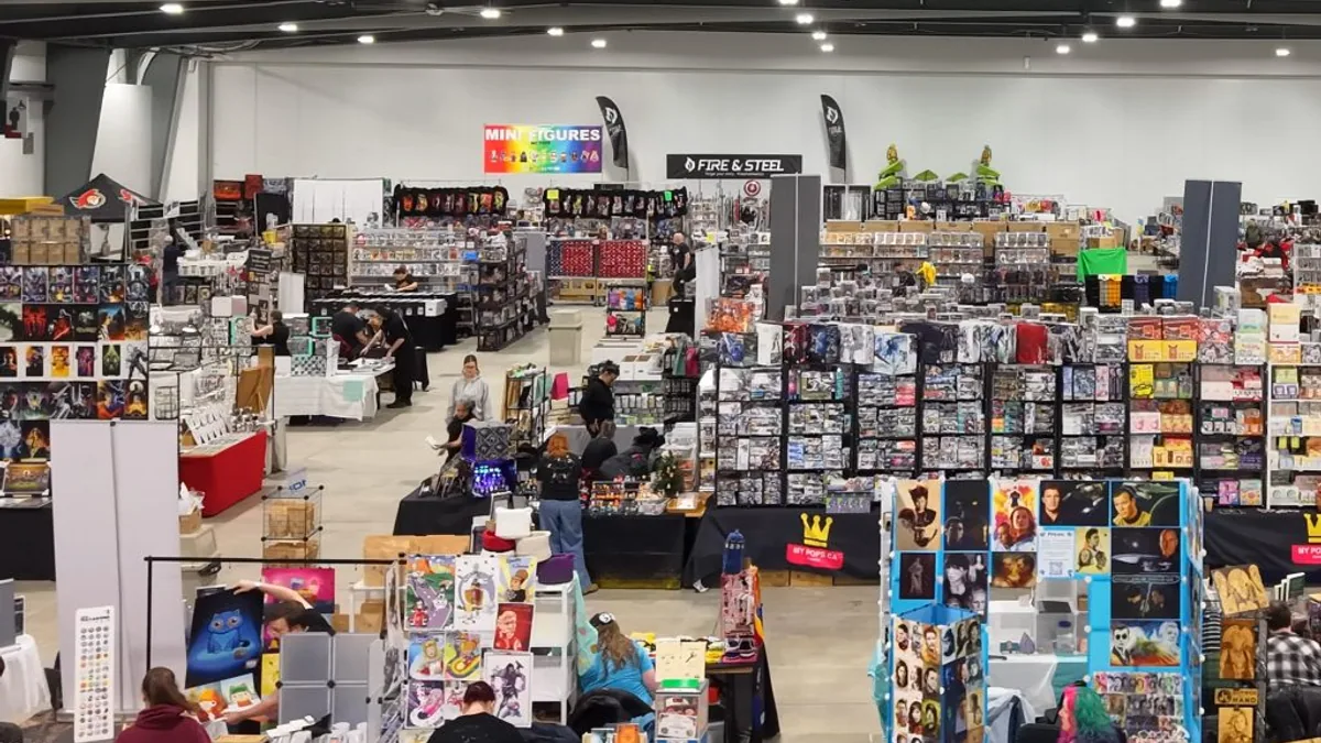 Visitors on the Ottawa Comiccon exhibition floor